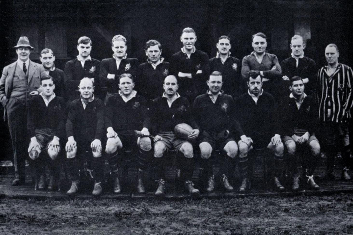1930-1931 Wasps Rugby Team Photo  (UNBEATEN SEASON)